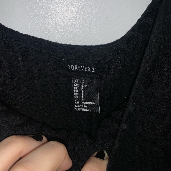 [S]👚NWOT - F21 ribbed crop top - Picture 5 of 5